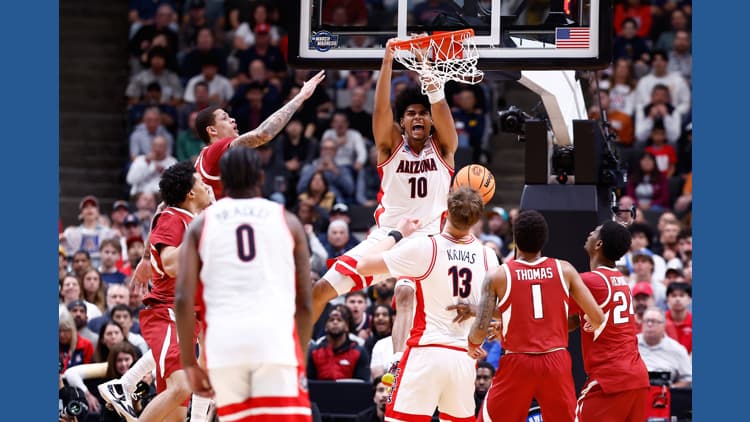Top-seeded Arizona beats Arkansas 109-88 to reach the Elite Eight for the 1st time since 2015