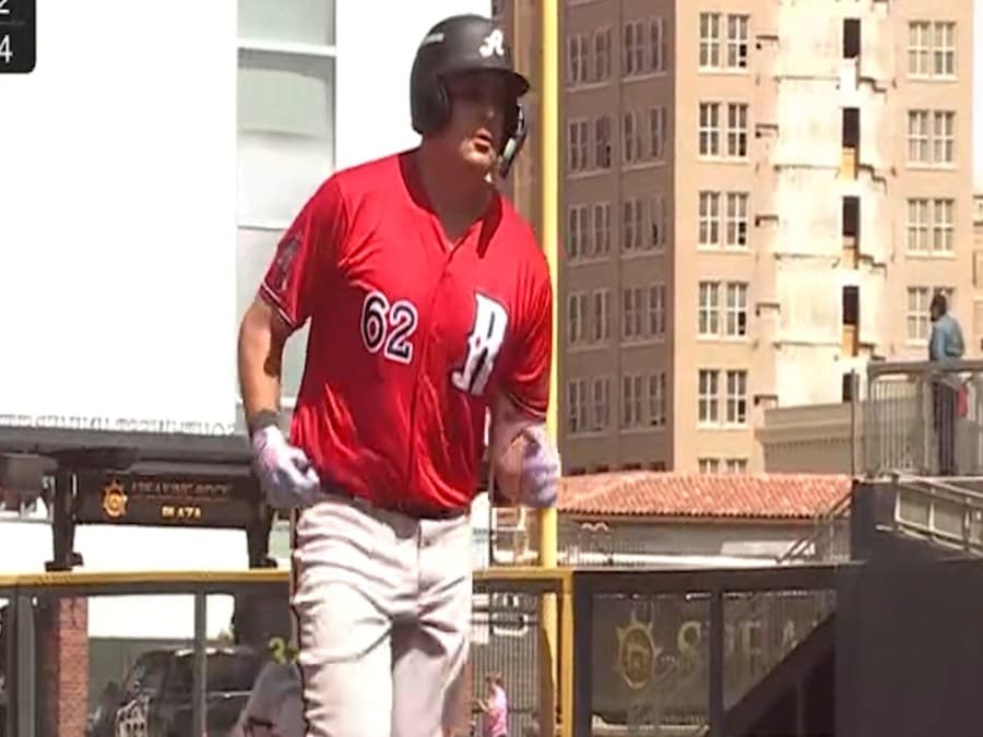 Homecoming homer for Ivan Melendez, Chihuahuas walk off Aces 13-11