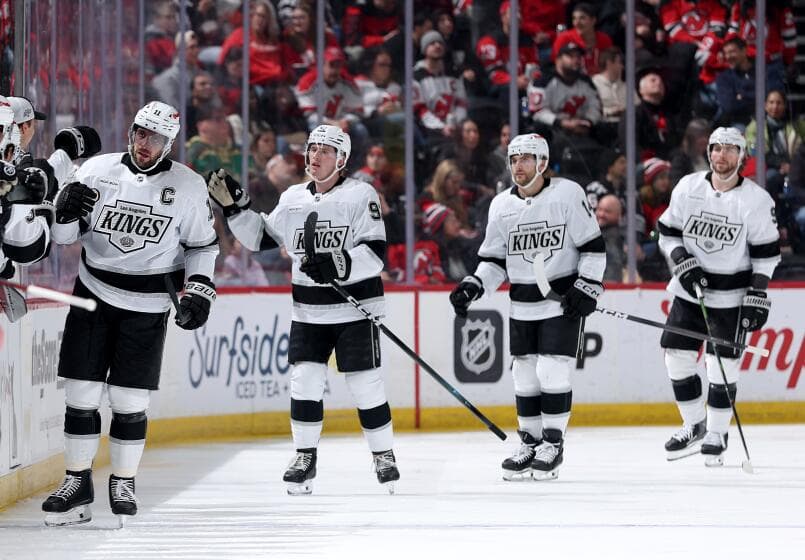New Headline: Kopitar Scores Big, Defeats Kings in Thrilling Game!