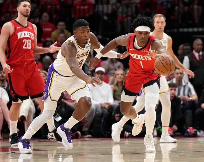 Turnover-plagued Lakers fail to pull off sweep in Game 4 loss to Rockets