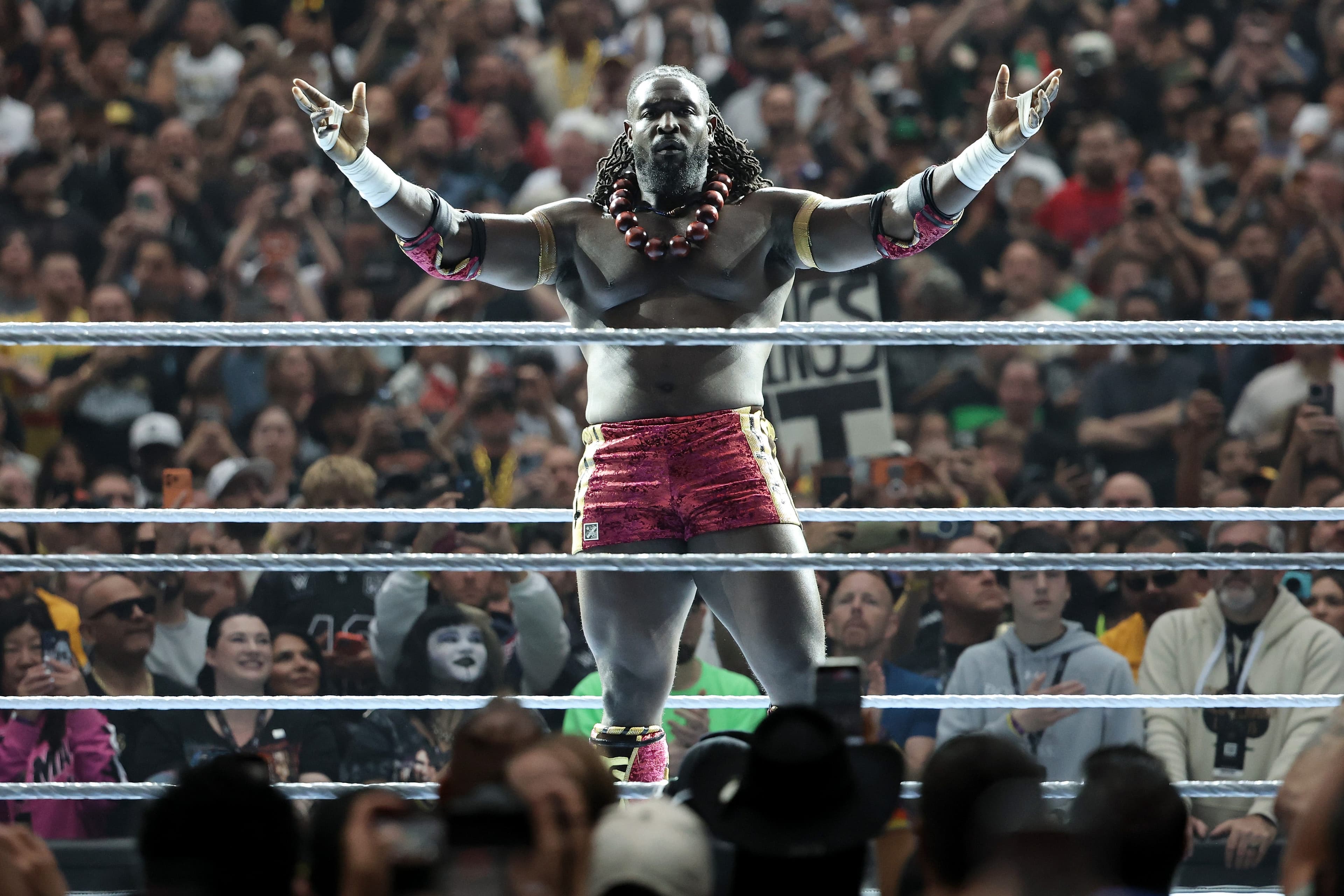 Roman Reigns reigns, Brock Lesnar shocks at WrestleMania 42 Night Two