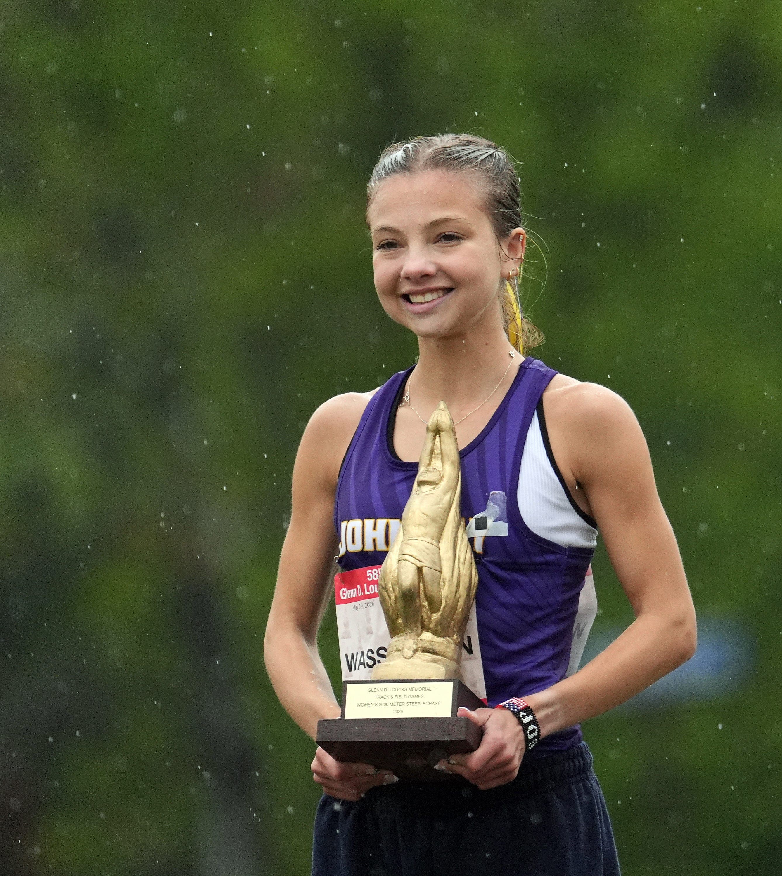 Sloan Wasserman wins steeplechase at Loucks in U.S. No. 1 time