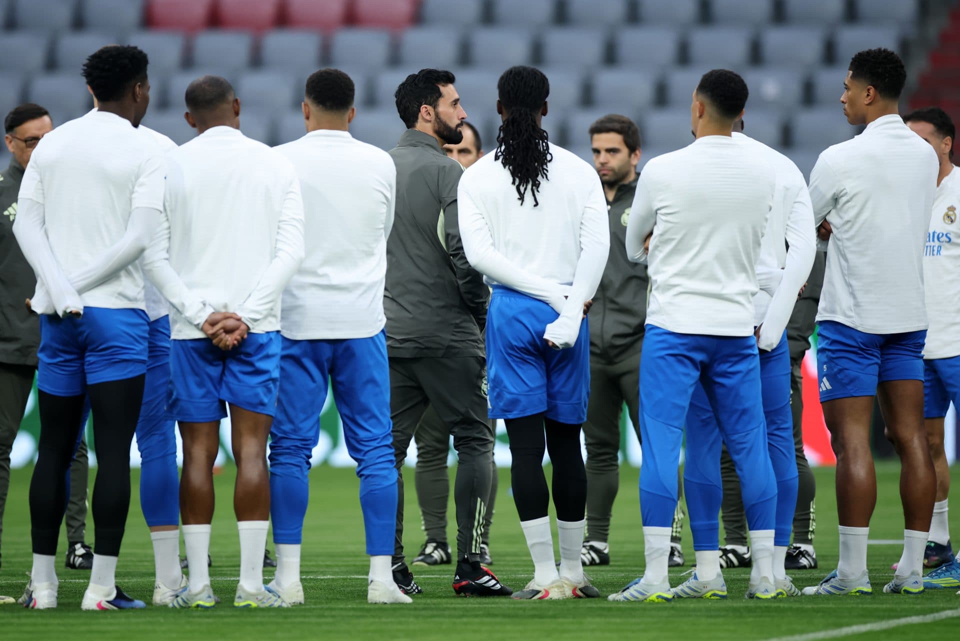 Watch: Firecrackers erupt outside Real Madrid hotel ahead of Bayern Munich tie