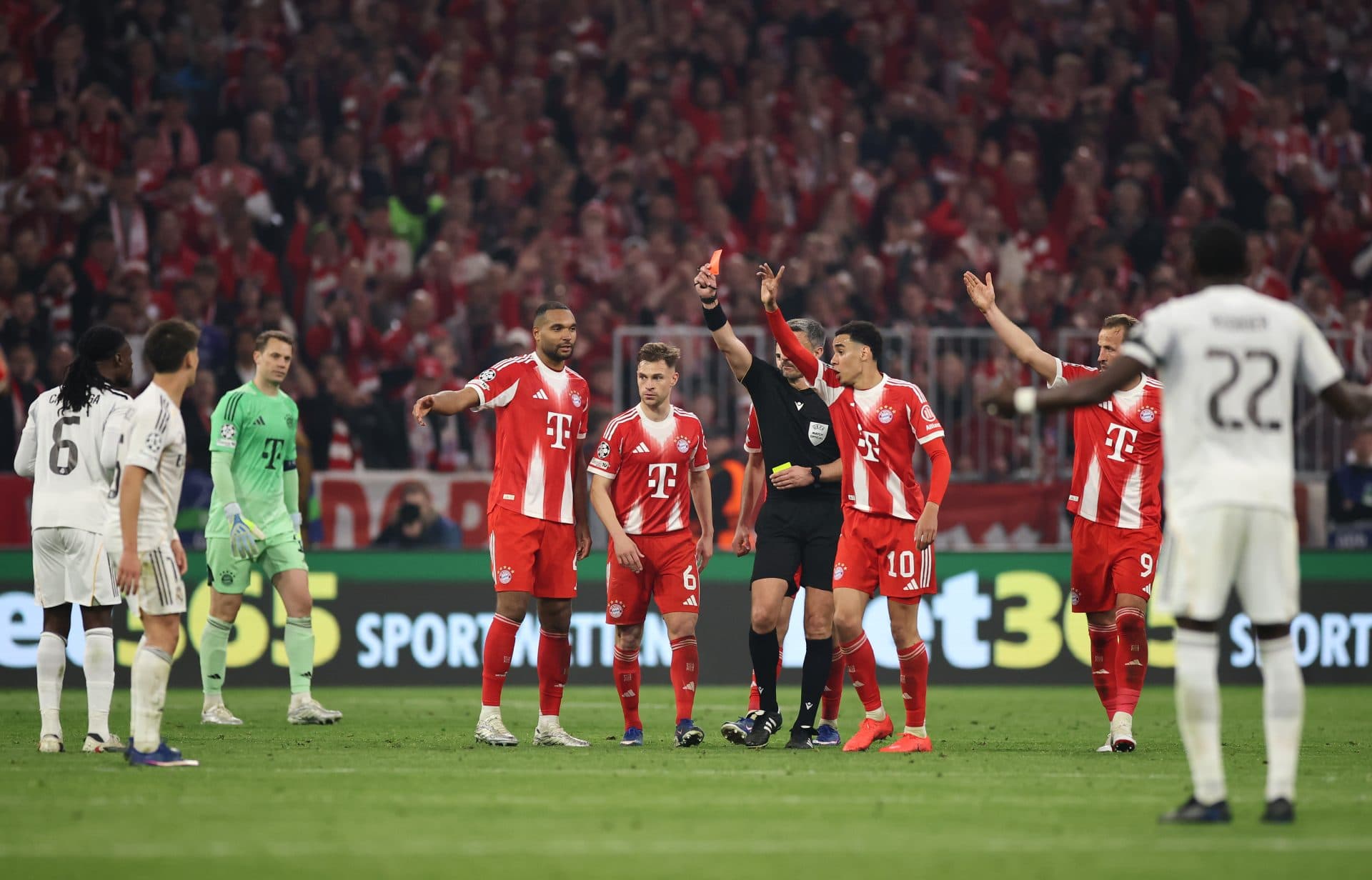 Camavinga issues emotional apology after crucial error against Bayern Munich: ‘I take responsibility…’