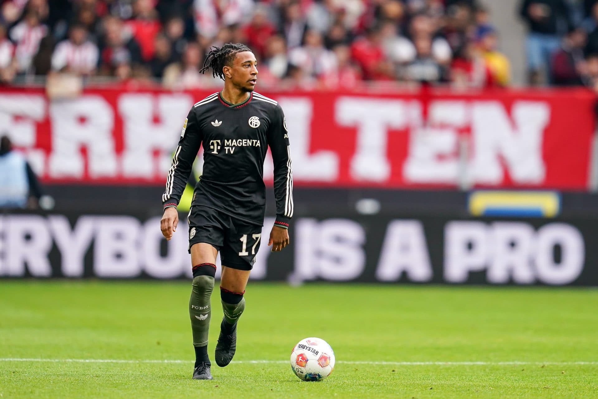 Bayern Munich will not sell Real Madrid-linked winger even for a record bid – Romano