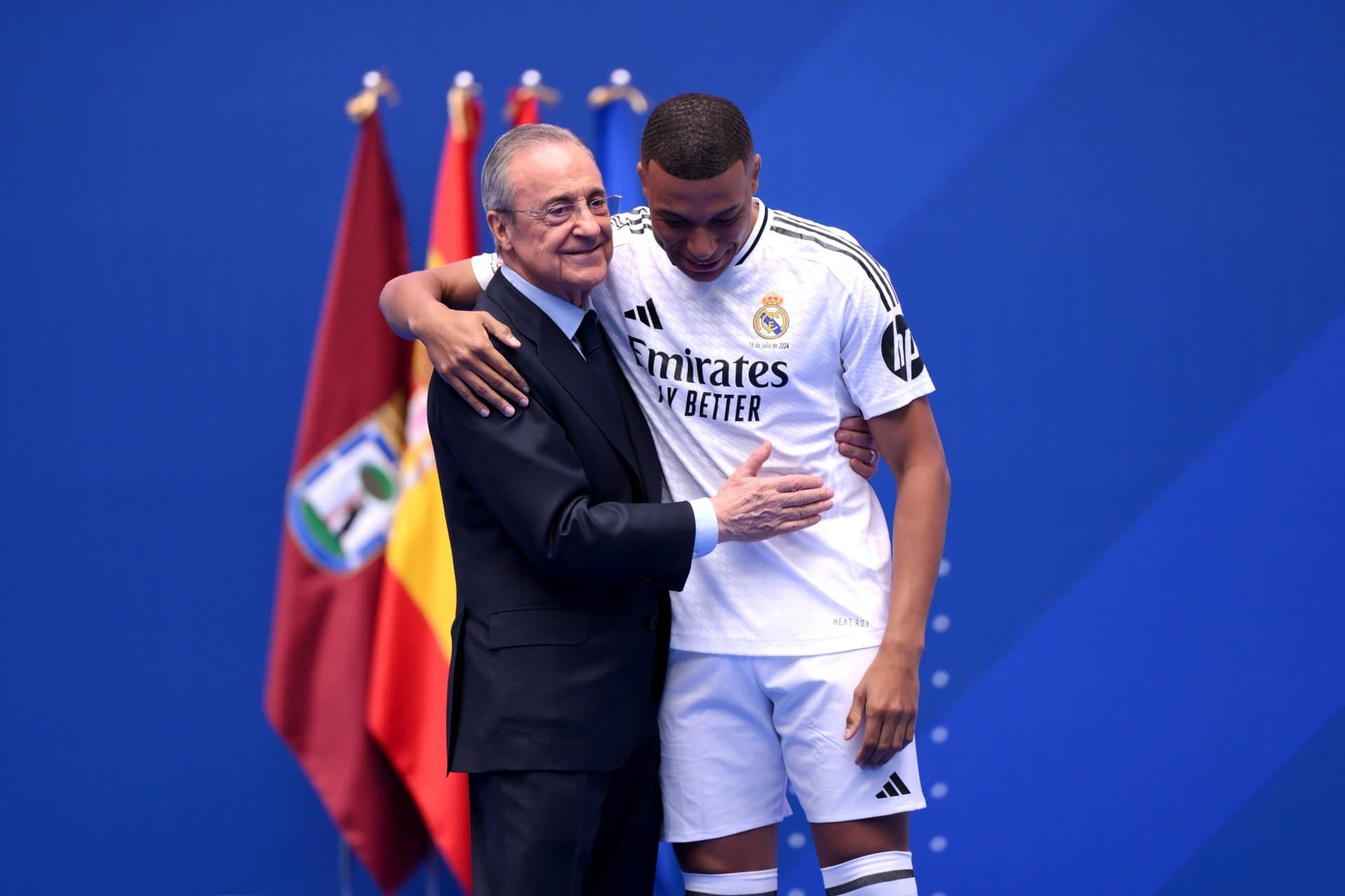 Real Madrid president provides clarity on Vinicius contract renewal: ‘No rush’
