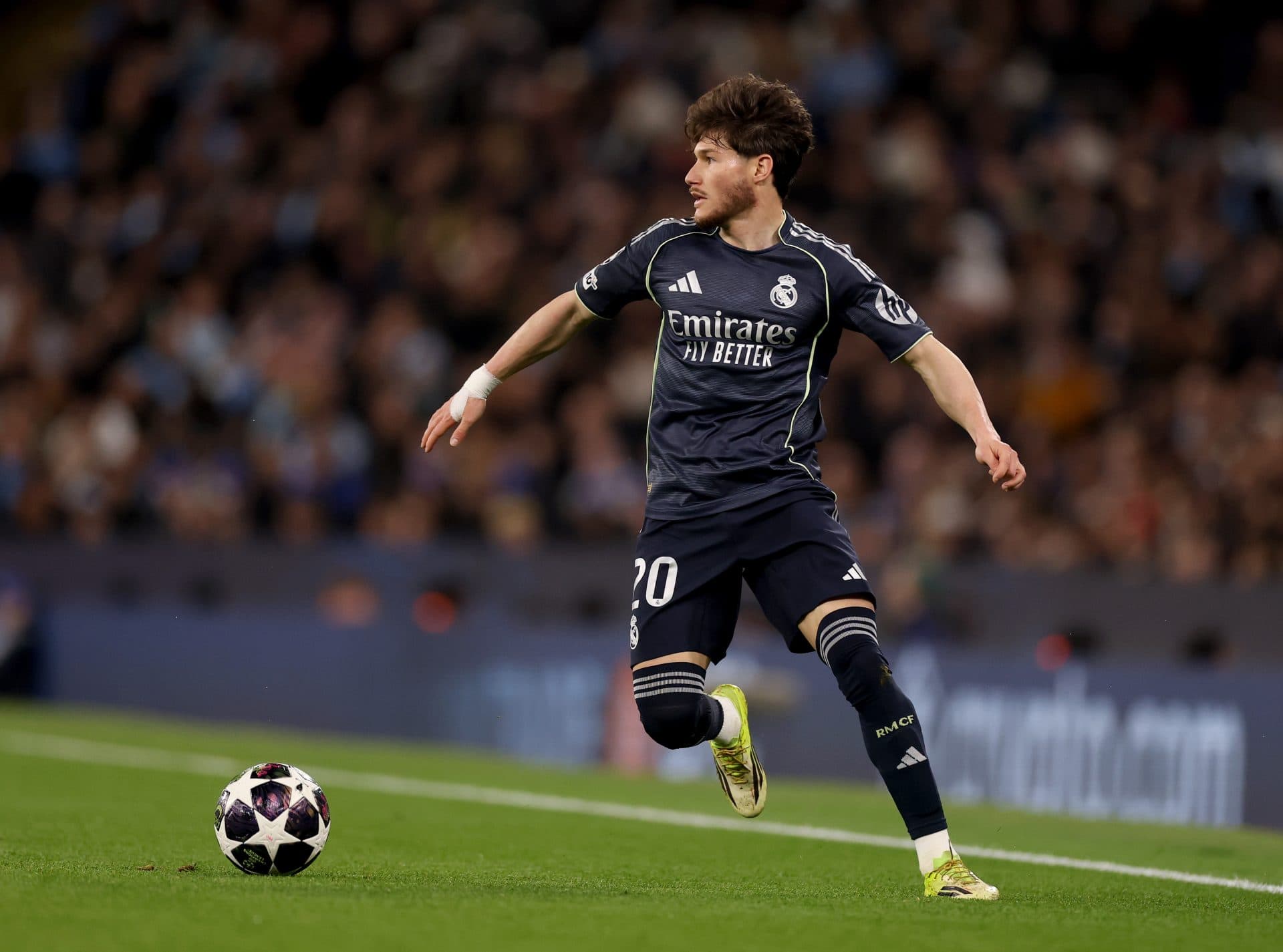 Real Madrid will not ‘give away’ full-back for a low price; renewal not ruled out