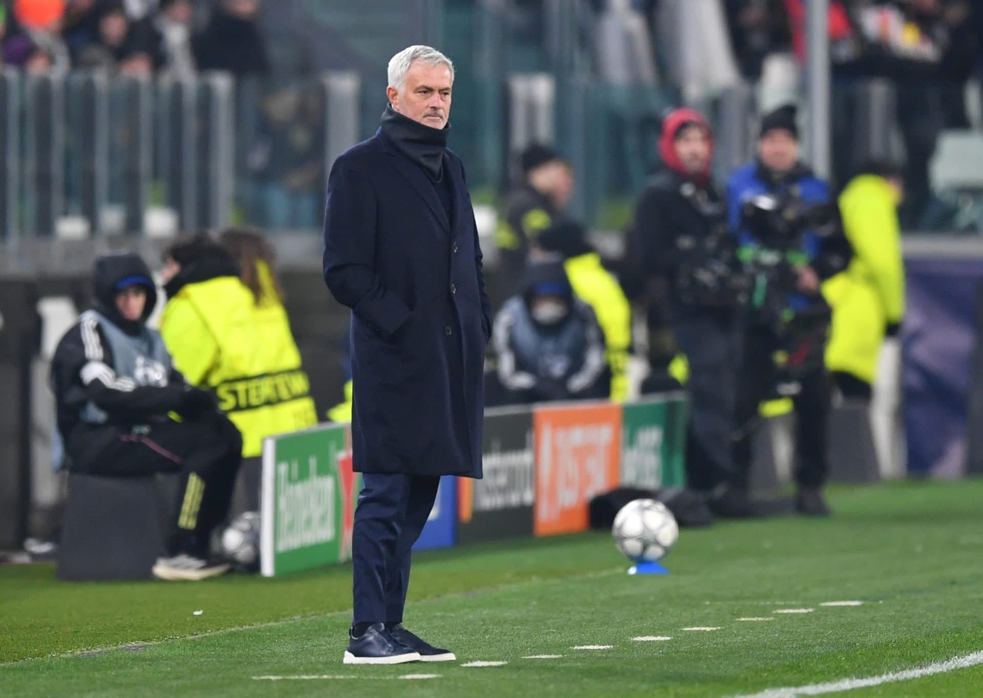 Benfica begin search for Mourinho replacement as Real Madrid return inches closer