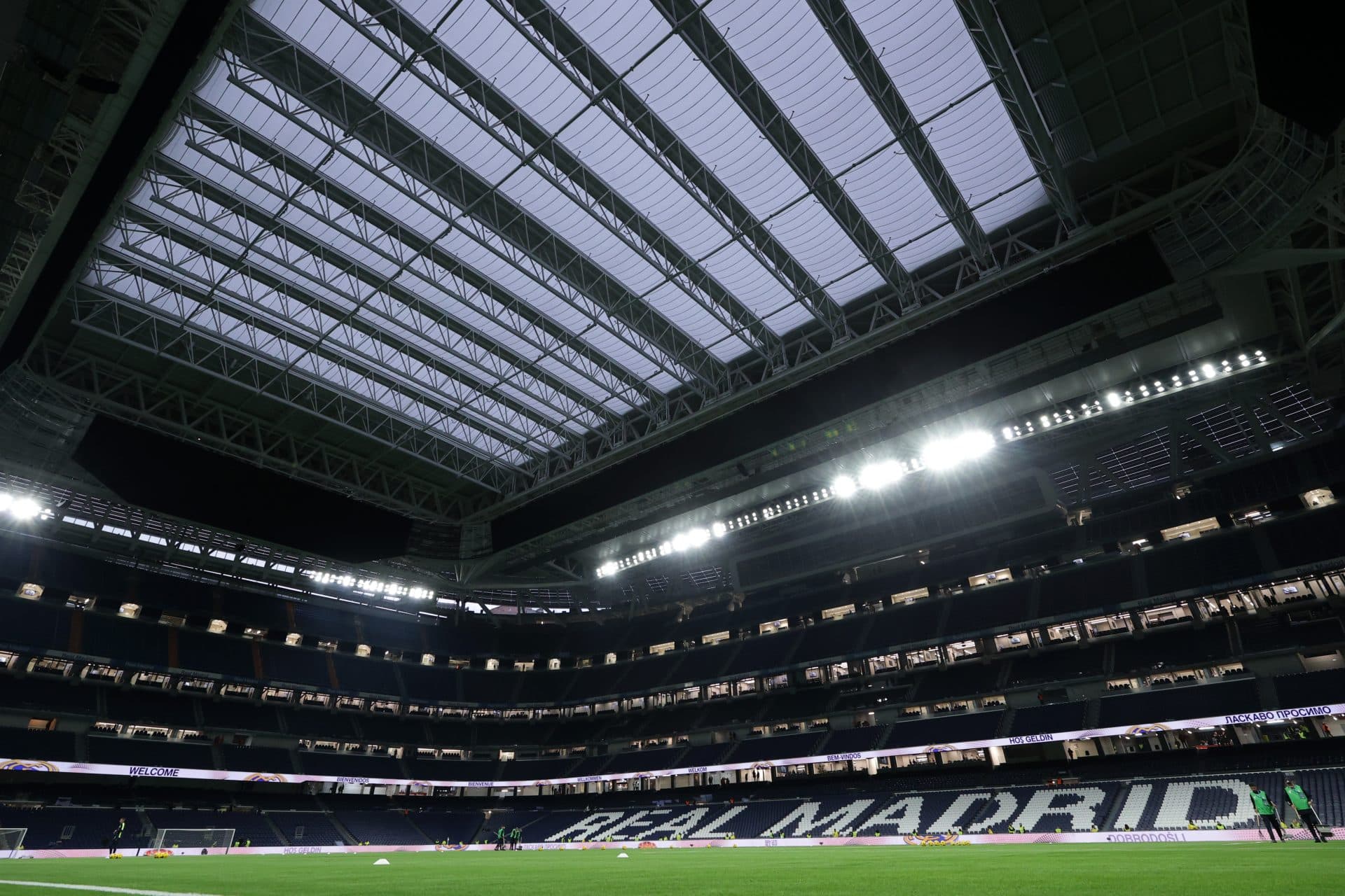 Bayern Munich raise concerns over Real Madrid’s decision on Bernabeu roof