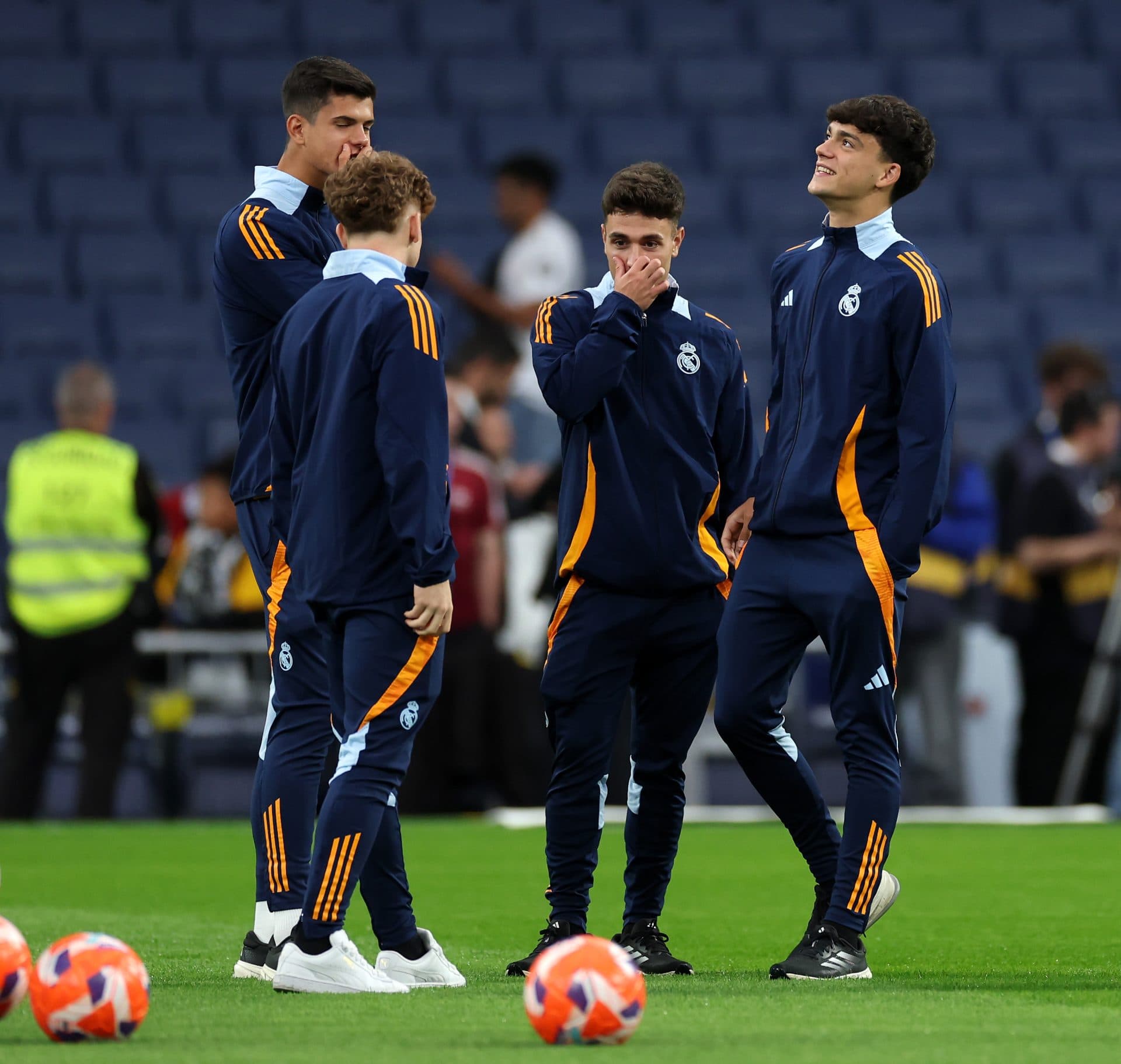 Shocker Strikes: Lionel Messi Joins Manchester City!