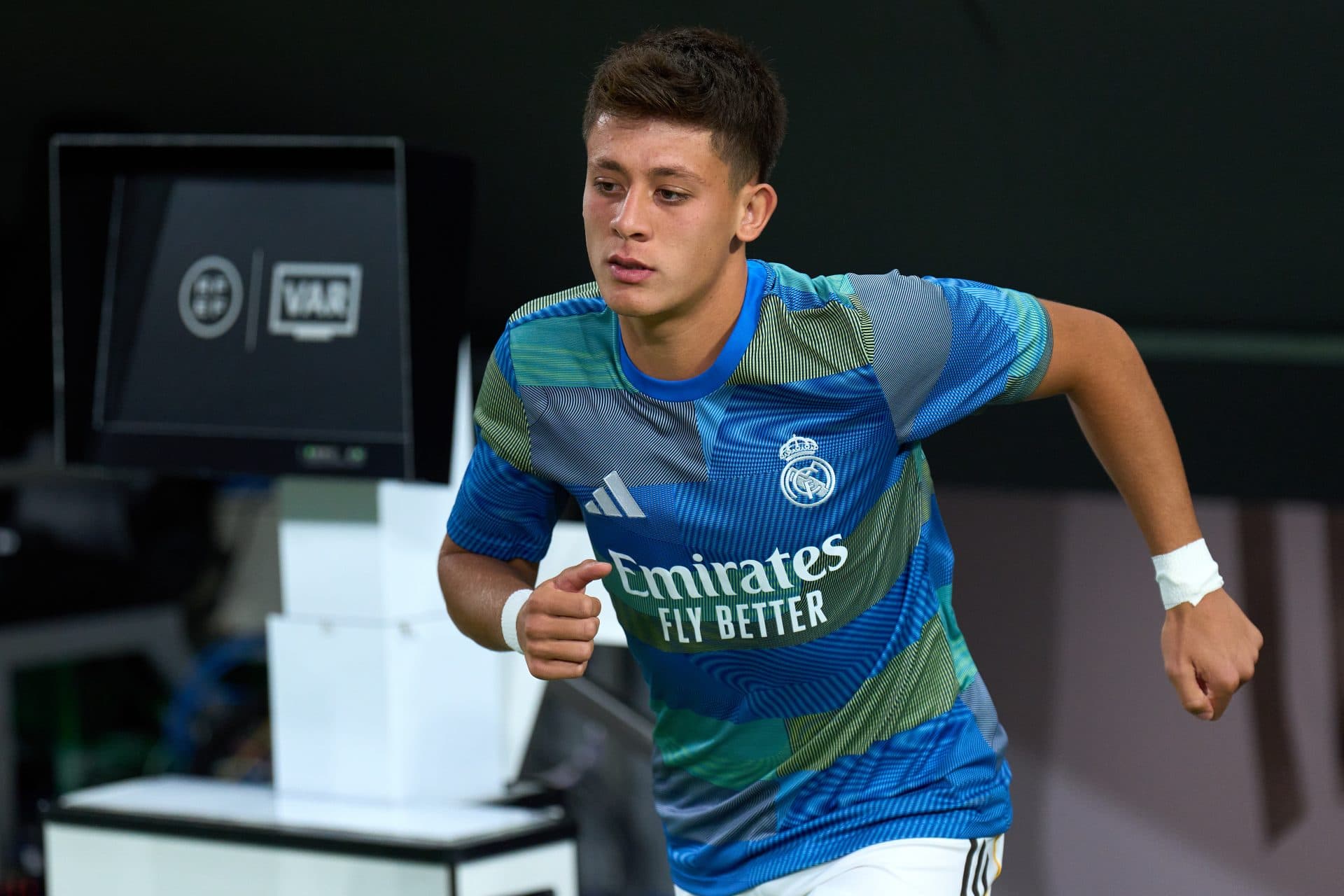 Arda Guler talks Ozil, Modric, Brahim, Huijsen, wonder goal vs Elche: ‘I try to play like them’