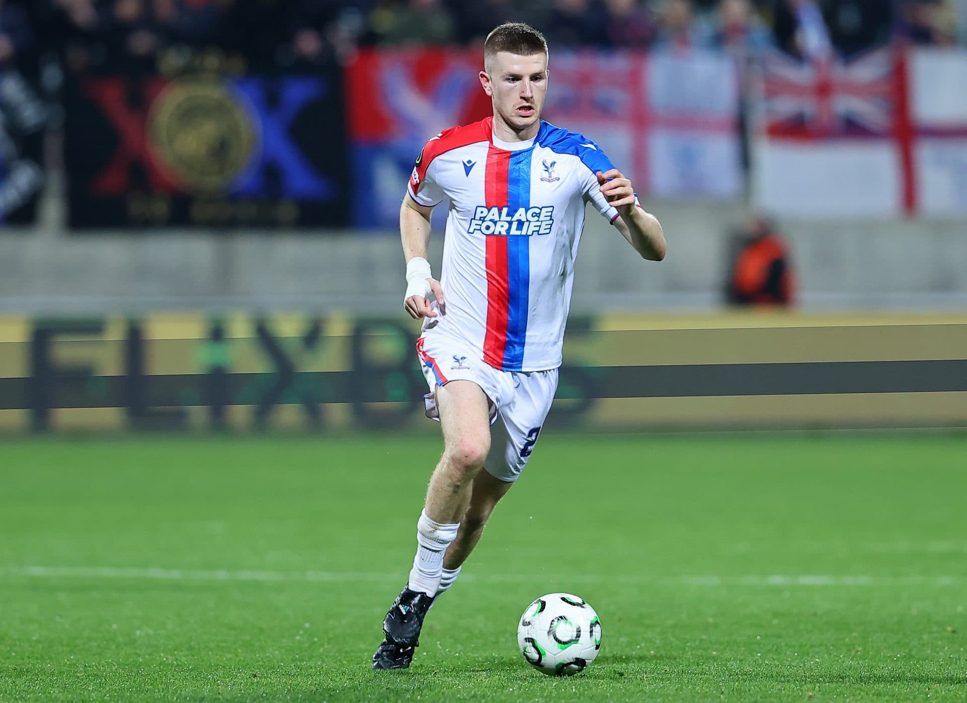 Real Madrid return in the race to sign Premier League midfield ace