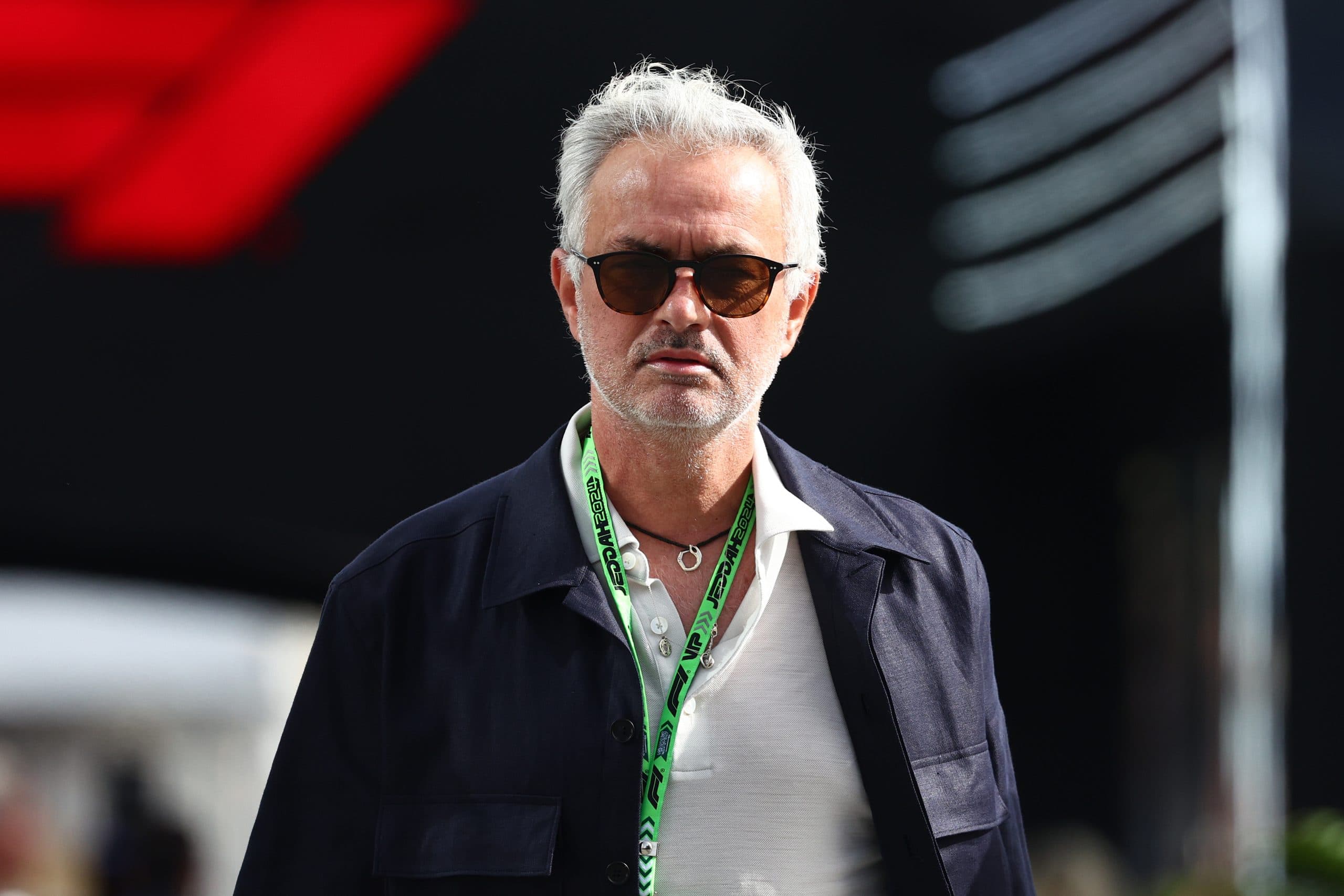 Journalist makes major claim about Real Madrid’s next manager – ‘All roads lead to him’