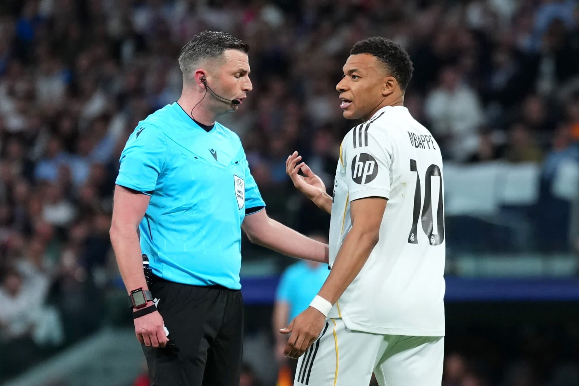 Complete frustration: Real Madrid megastar refuses media duties after Bayern loss