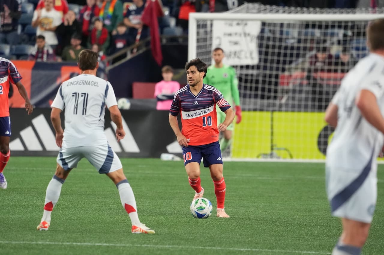 Carles Gil hits milestones as Revolution rally past Columbus