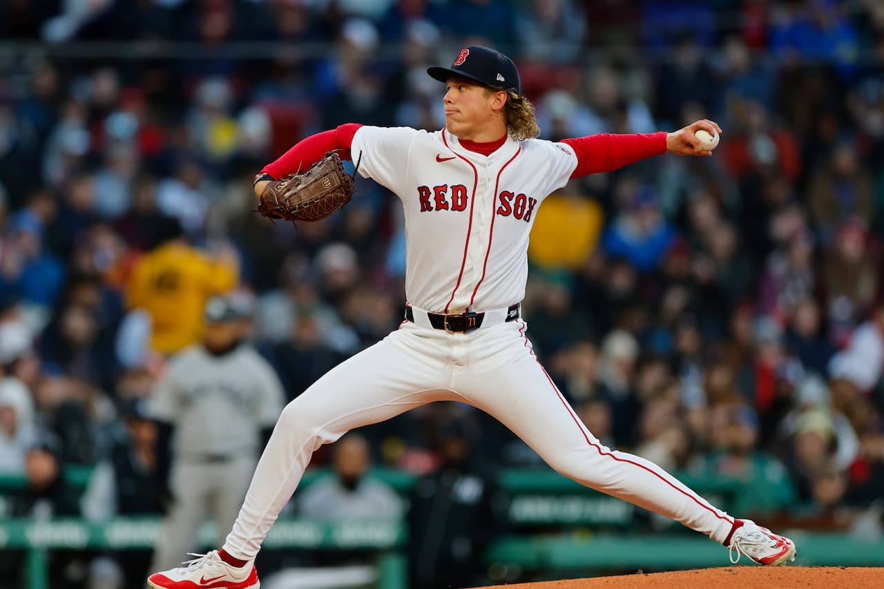 Red Sox’ Connelly Early loses strike zone in final inning of work, pays the price