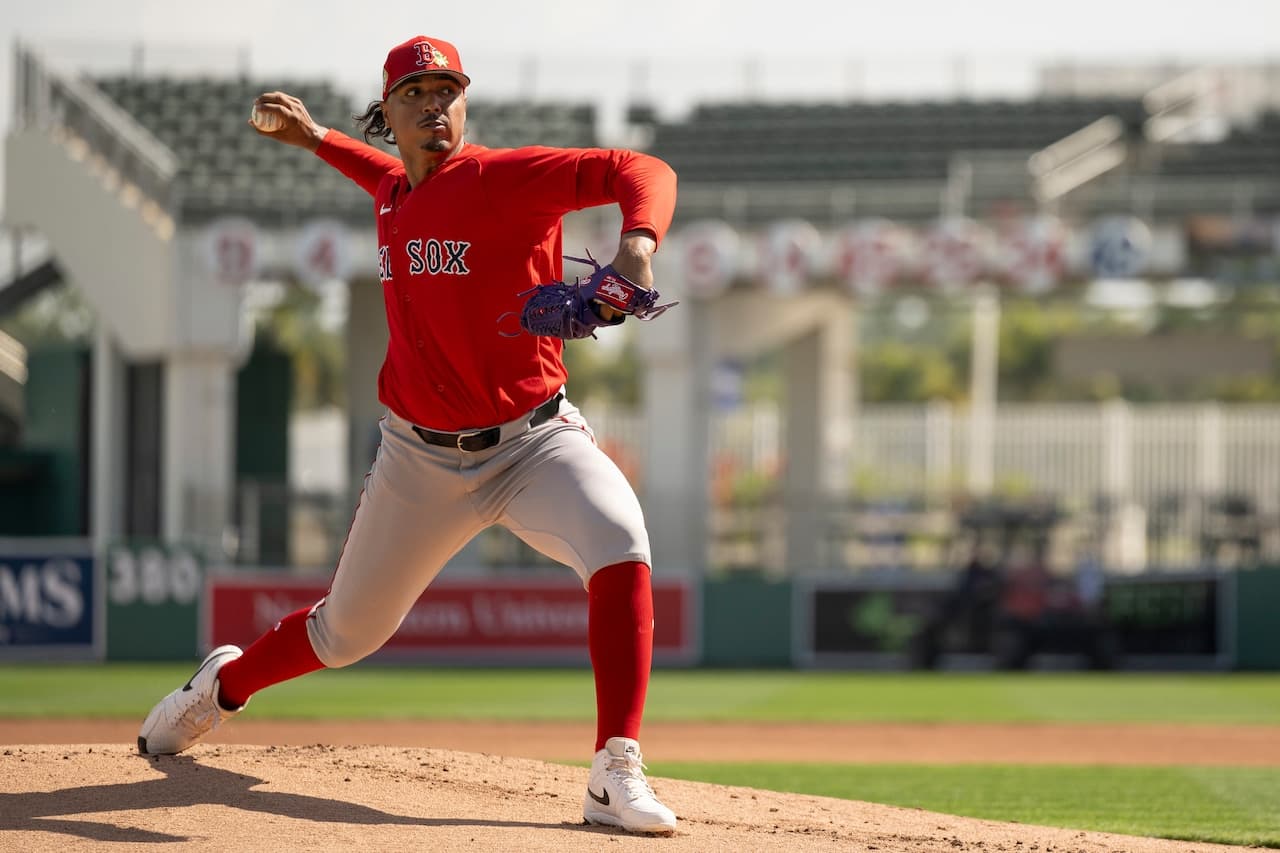 Red Sox place Johan Oviedo (elbow) on IL, make 3 other roster moves before home opener