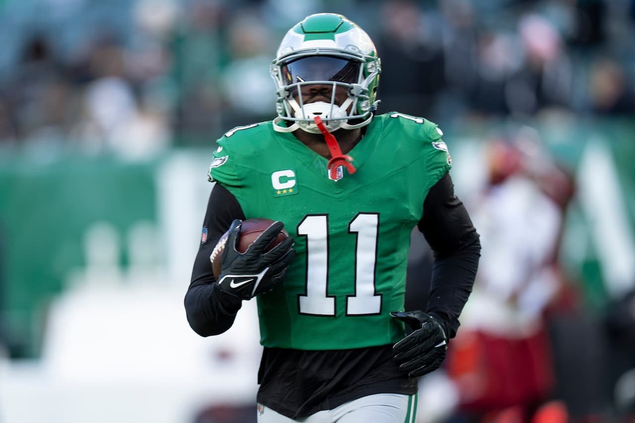 Patriots should make the A.J. Brown deal, but keep their fingers crossed