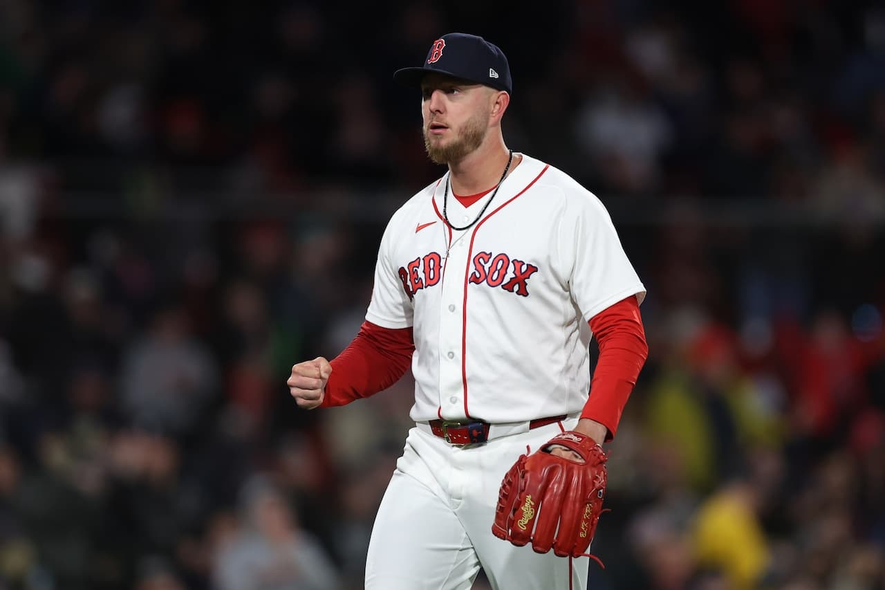 Red Sox reliever escapes big jam with Justin Slaten (side) hurt: ‘It’s nothing I’m not used to’