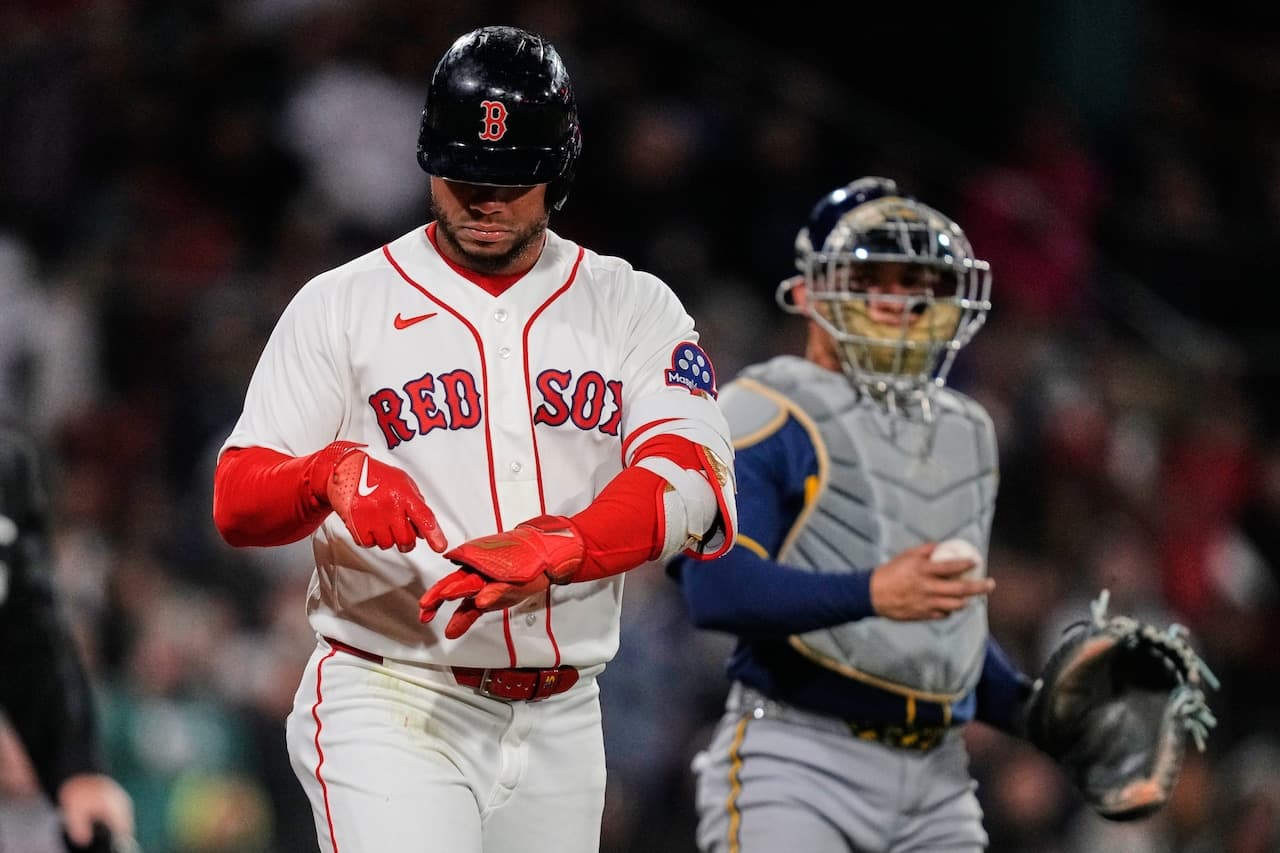 Red Sox’ Willson Contreras, hit by pitch again by Brewers, warns: ‘I’m going to take one of them out’