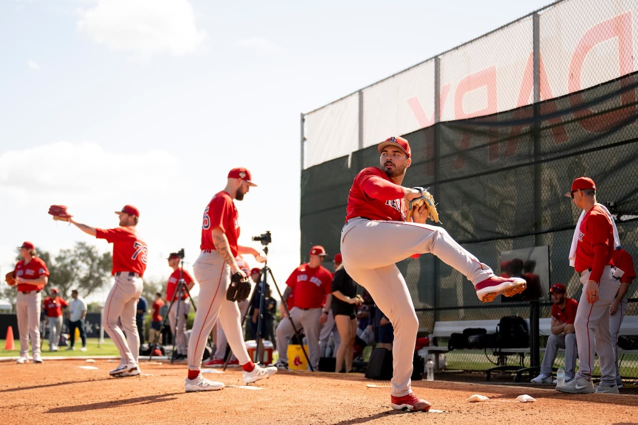 Red Sox roster moves: Veteran reliever goes to IL, new lefty called up for first MLB stint