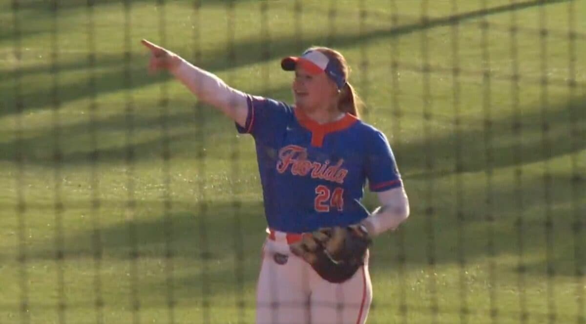 WATCH: College Softball Game Stops as Players Catch a Glimpse of Artemis II Launch
