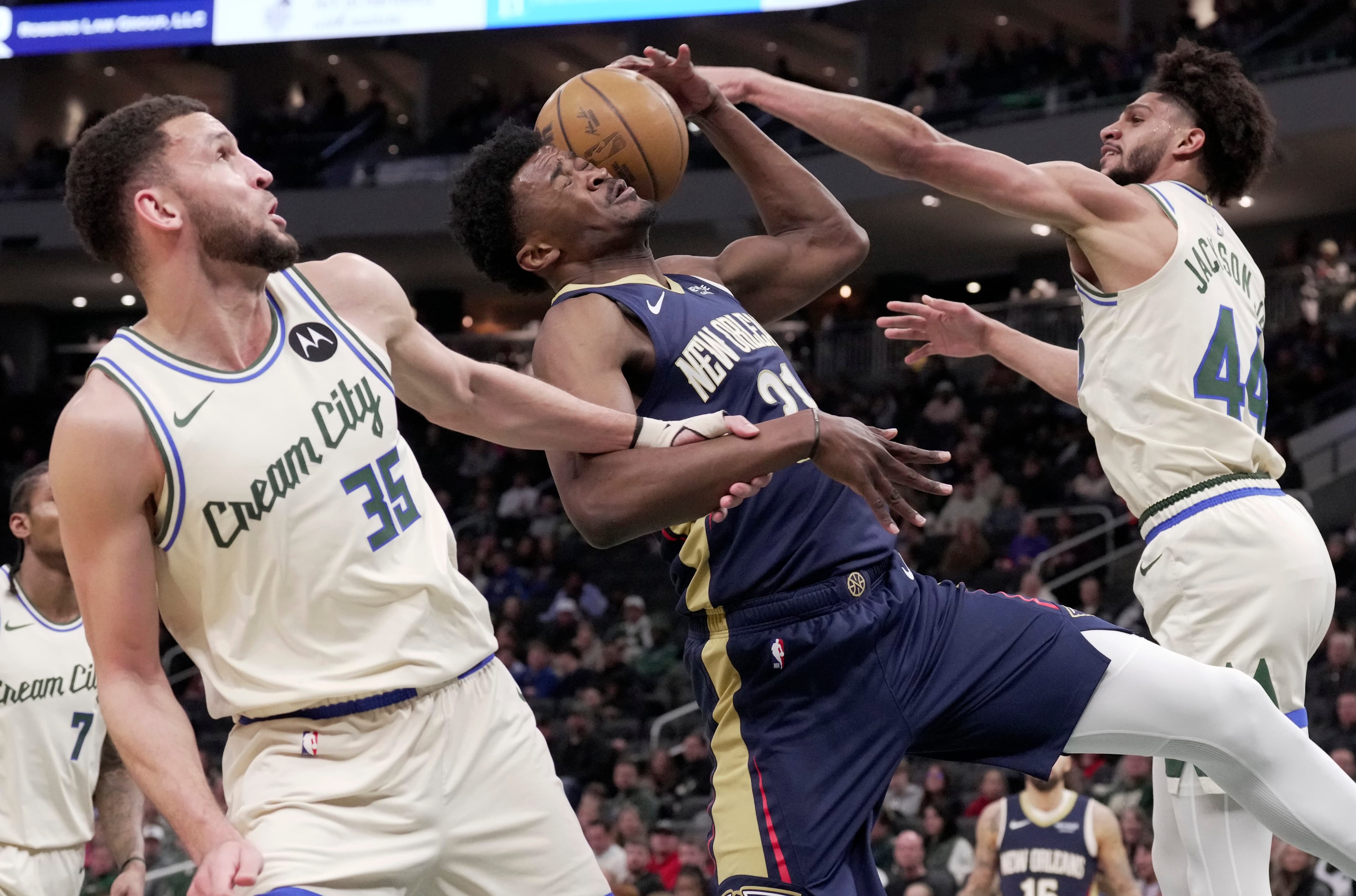Milwaukee Bucks injury report: Is Giannis playing tonight vs. Pistons?