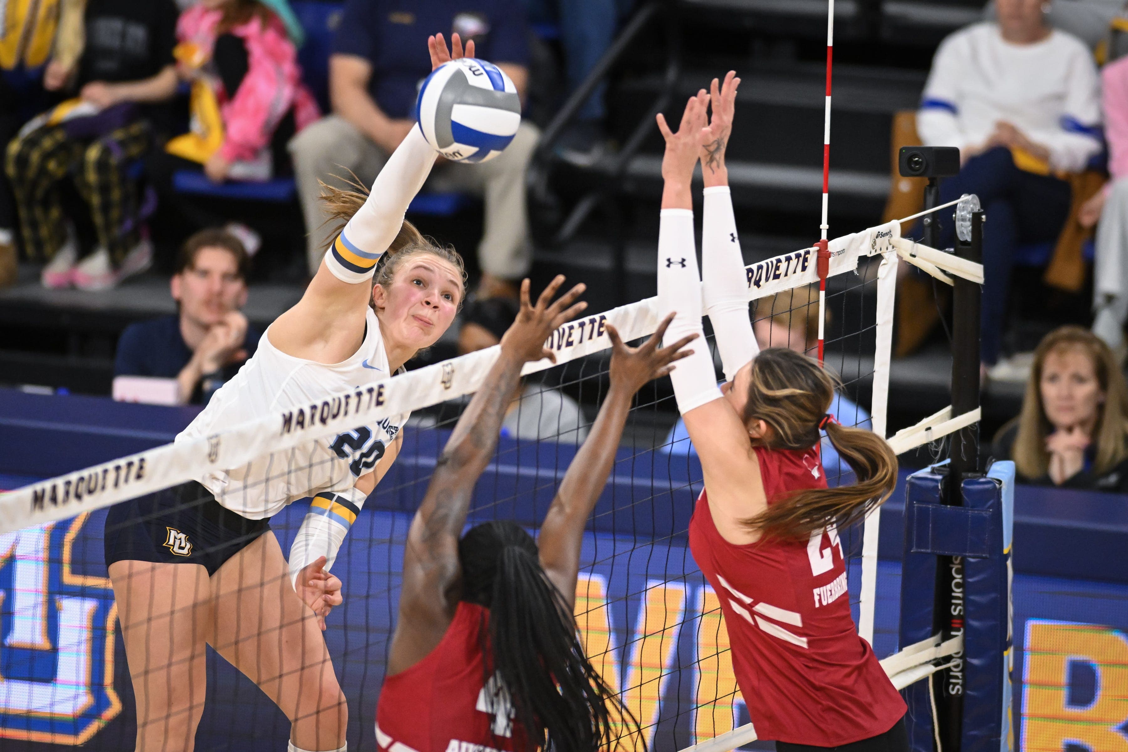 Standout transfers and other takeaways from UW-MU spring volleyball match