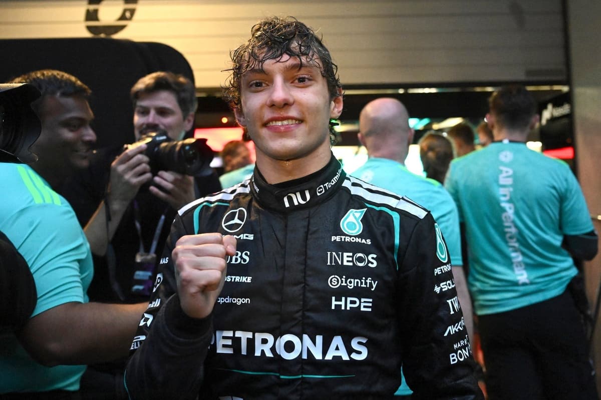 Dad’s Rage Serves as Kimi Raikkonen’s Final Push to Win at F1