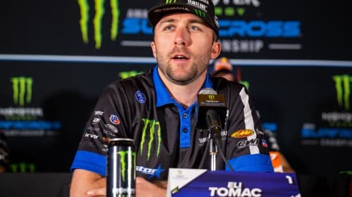 Hunter Lawrence holeshots Cleveland Supercross Triple Crown Feature 1