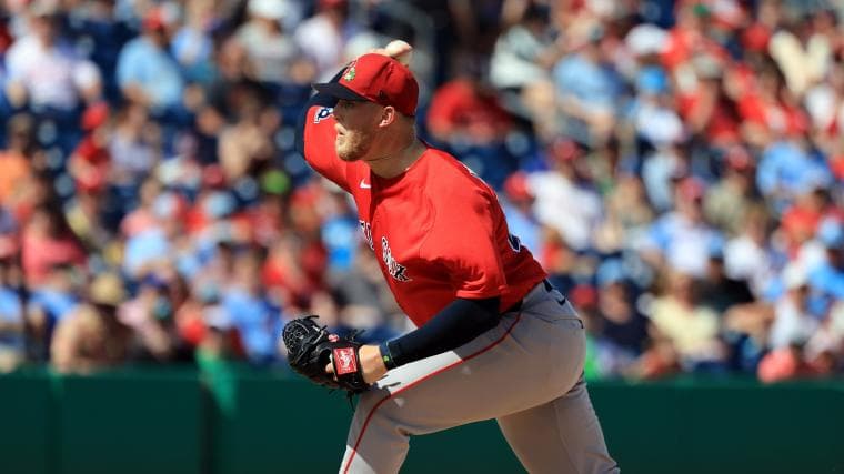 Red Sox Reportedly Retaining Relief Pitcher Despite Rough Spring Training