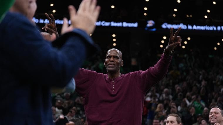 Celtics Legend Robert Parish Shares Hilarious Michael Jordan Story