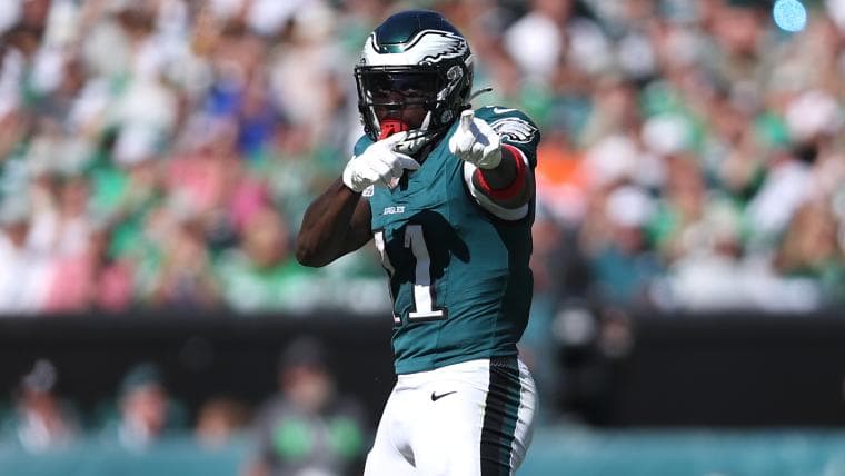 NFL Insider Pumps Brakes On Patriots-Eagles A.J. Brown Trade Rumors