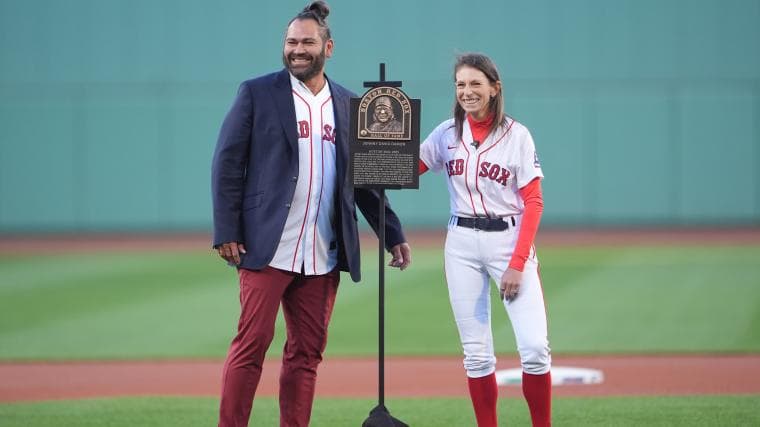 Red Sox Induct Beloved Franchise Legends Into Hall Of Fame