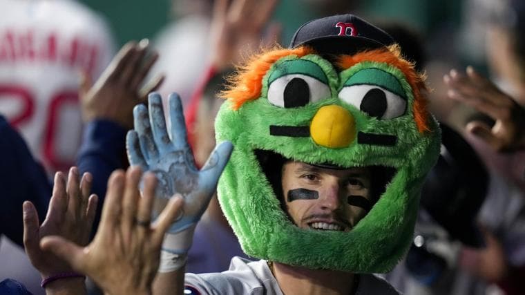 Time For Red Sox Fans To Get Excited? 35 Hits In 3 Games