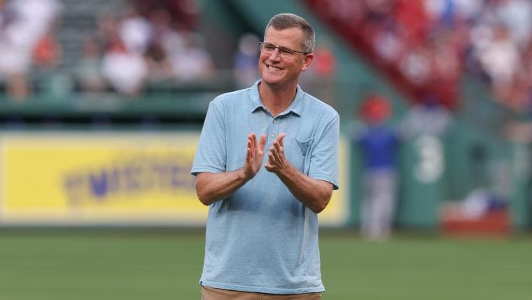 Red Sox CEO Open To Selling Naming Rights To Field As Dodgers Did