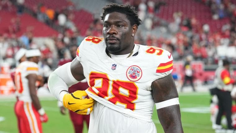 Report: Patriots Hosting Chiefs Free Agent Defensive End For Work Out