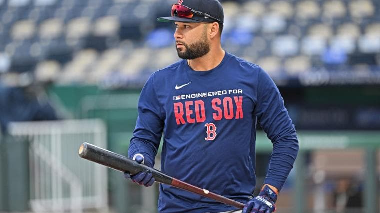 Veteran Red Sox Infielder Sends Warning To MLB