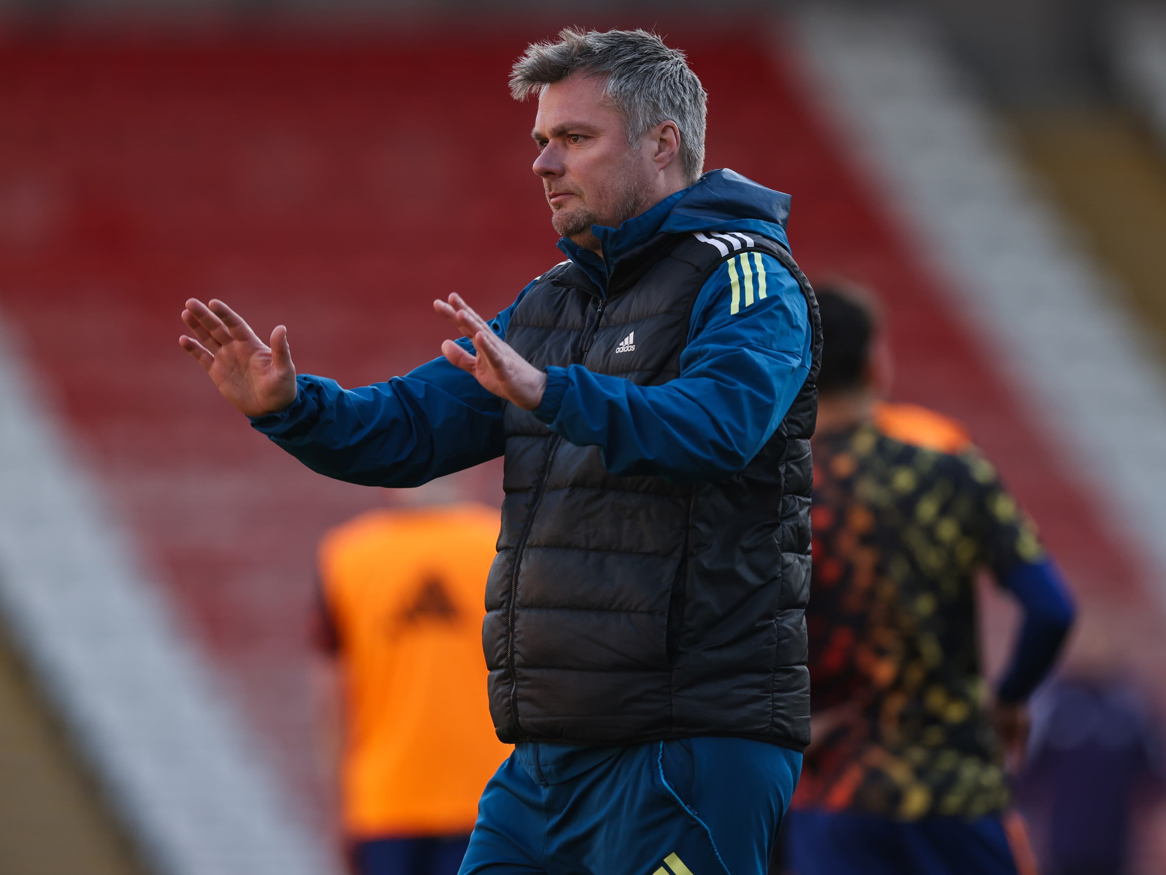 "A brilliant team performance" - Stockdale on Man United victory