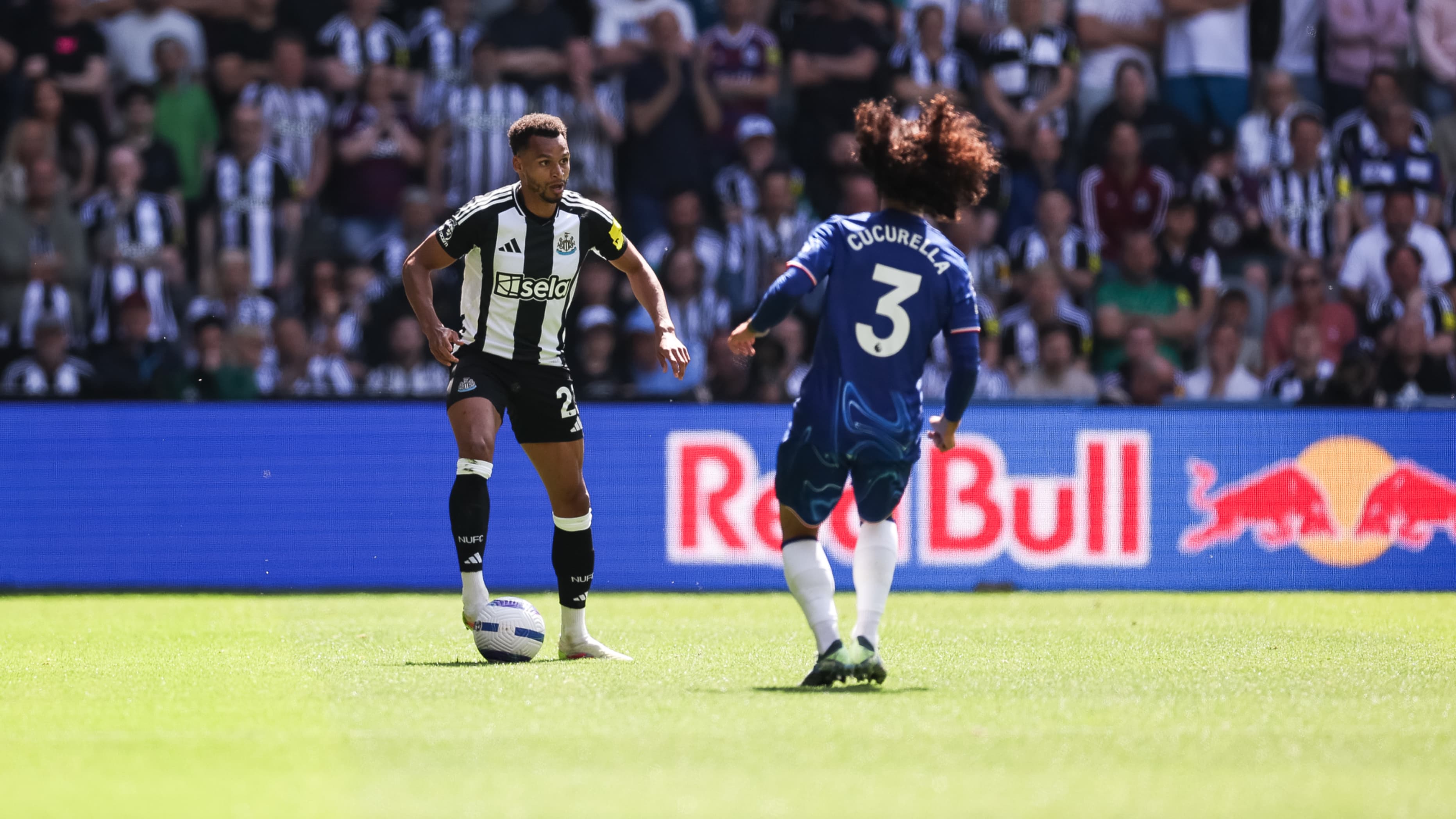 🚨 Chelsea vs Newcastle: Legends Clash in Premier League's Boiling Heatwave!