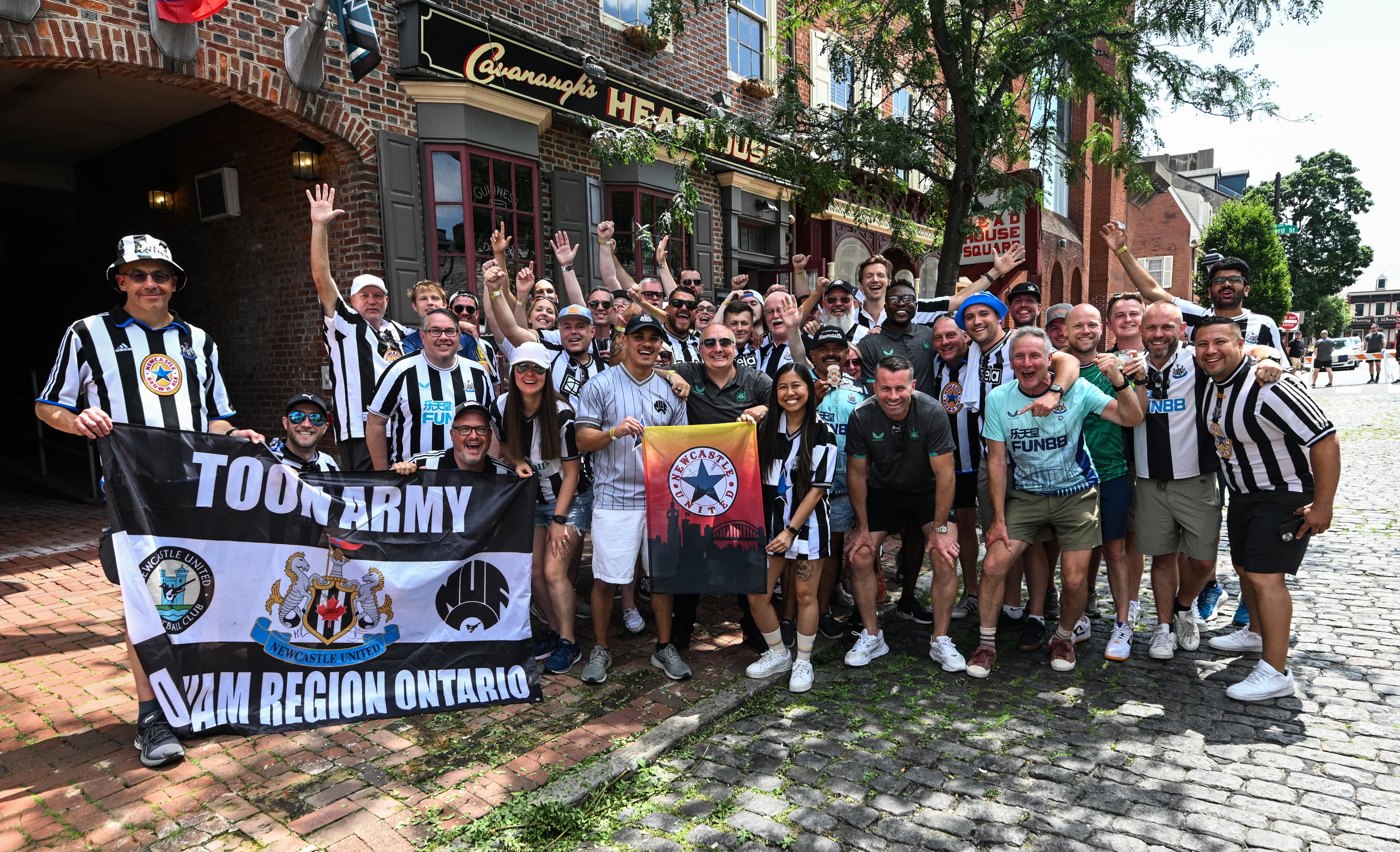 Join us in Florida as we take part in Premier League Mornings Live