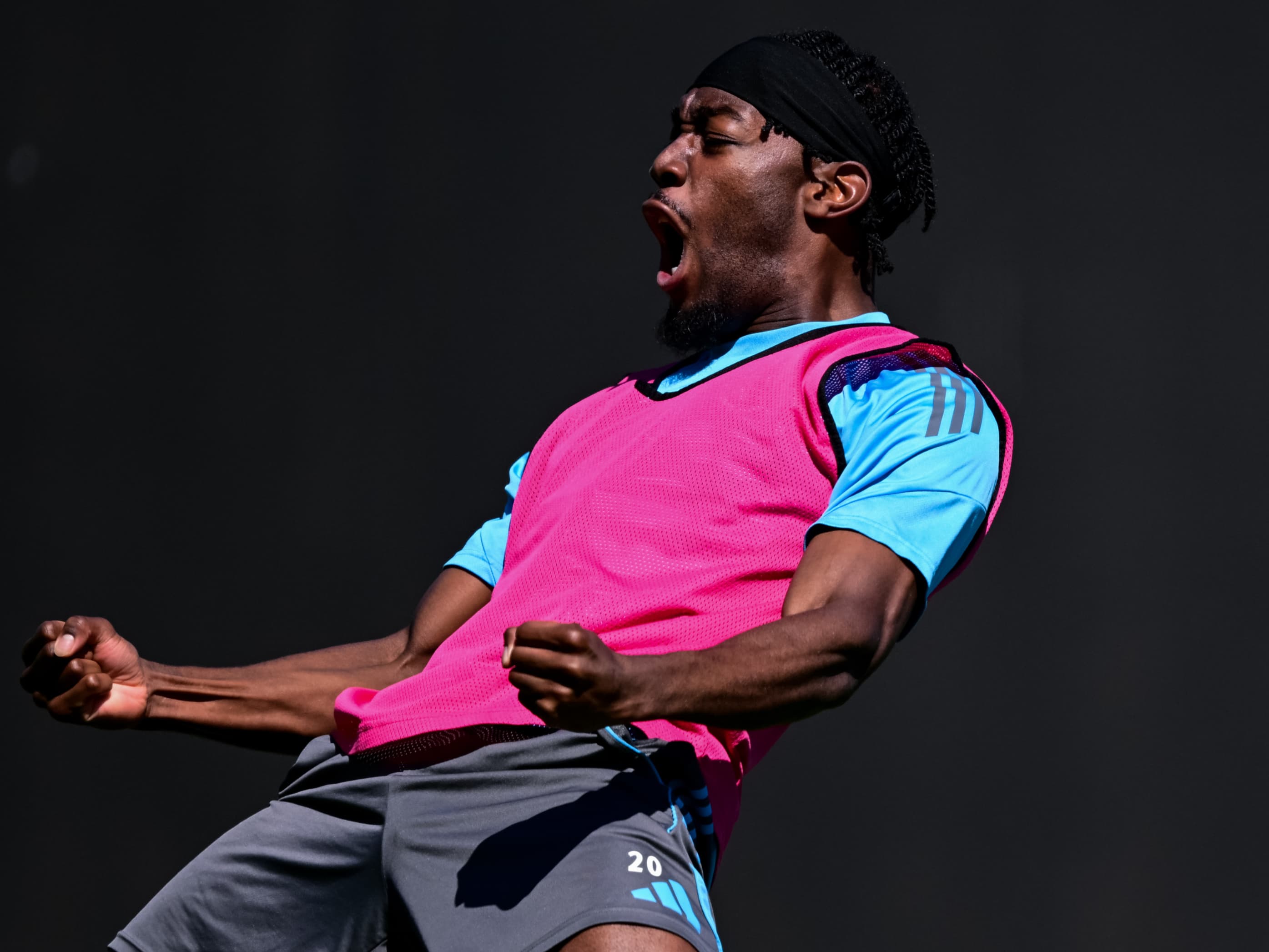 Toon in training: Sunny scenes as United prepare for Brighton and Hove Albion