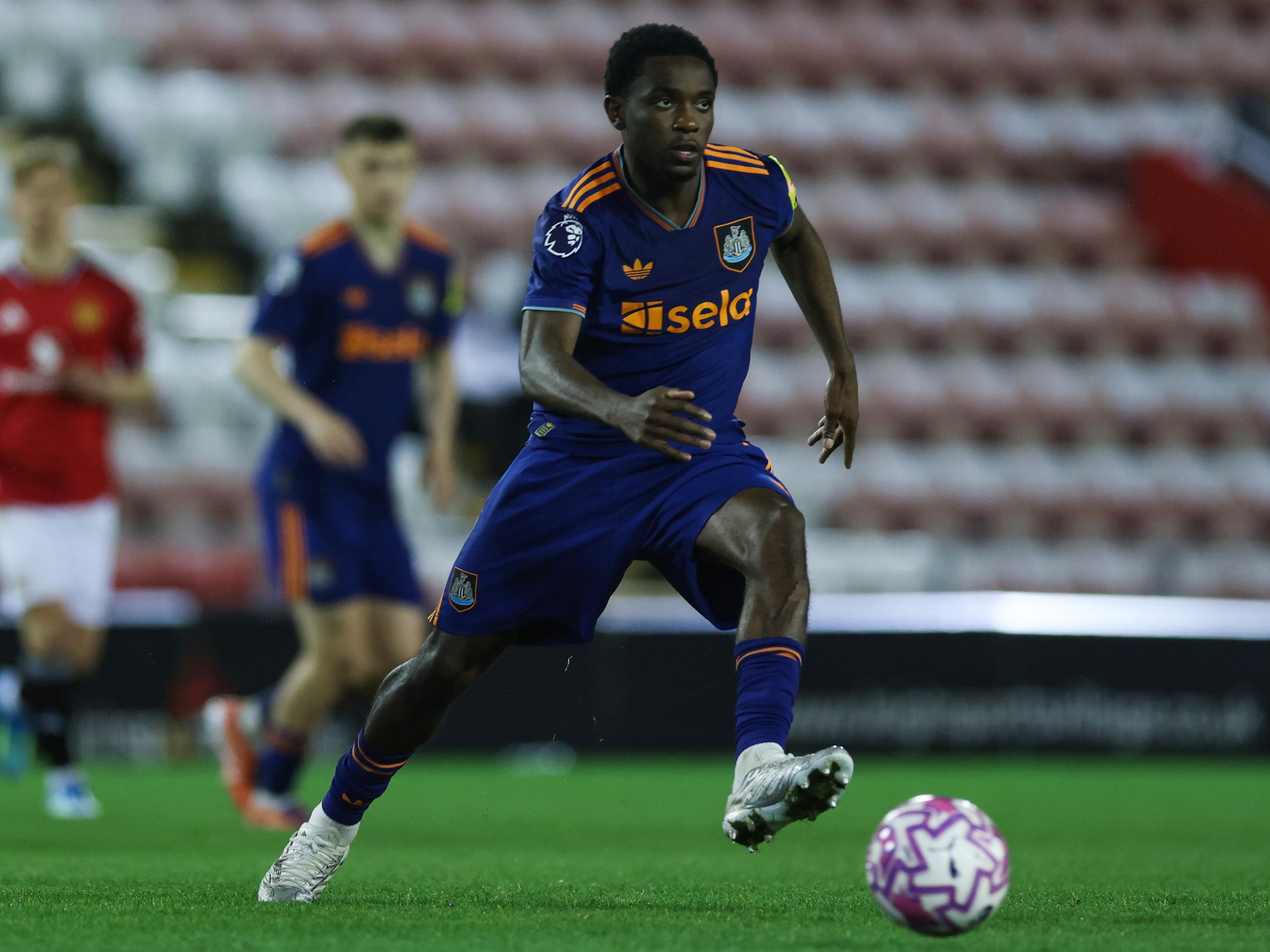 Goalscorer Munda reveals half-time message after Man United triumph