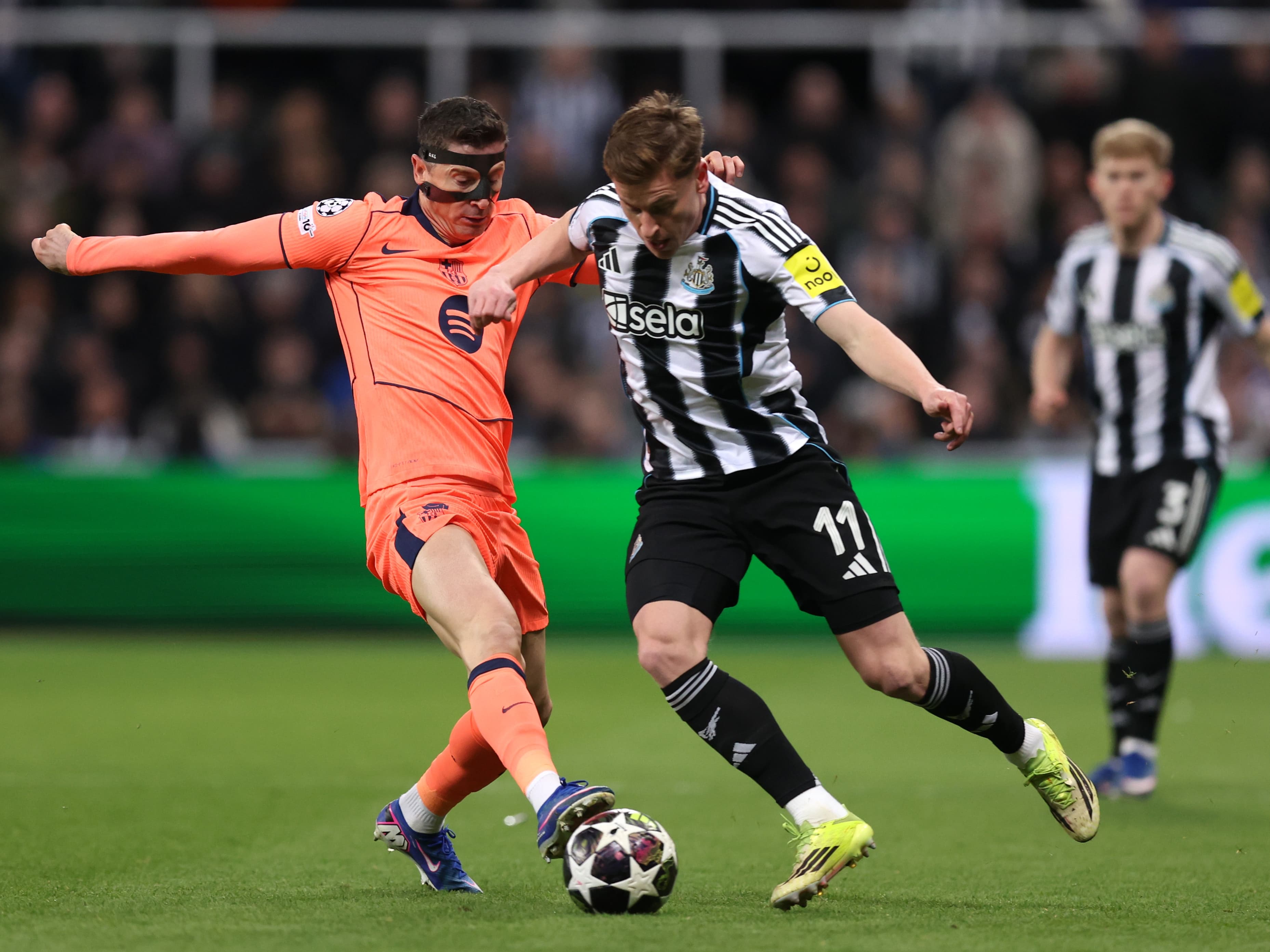 Get pumped for Barcelona vs. Newcastle’s thrilling finale tonight at 7 PM ET! Don’t miss a beat of the action!