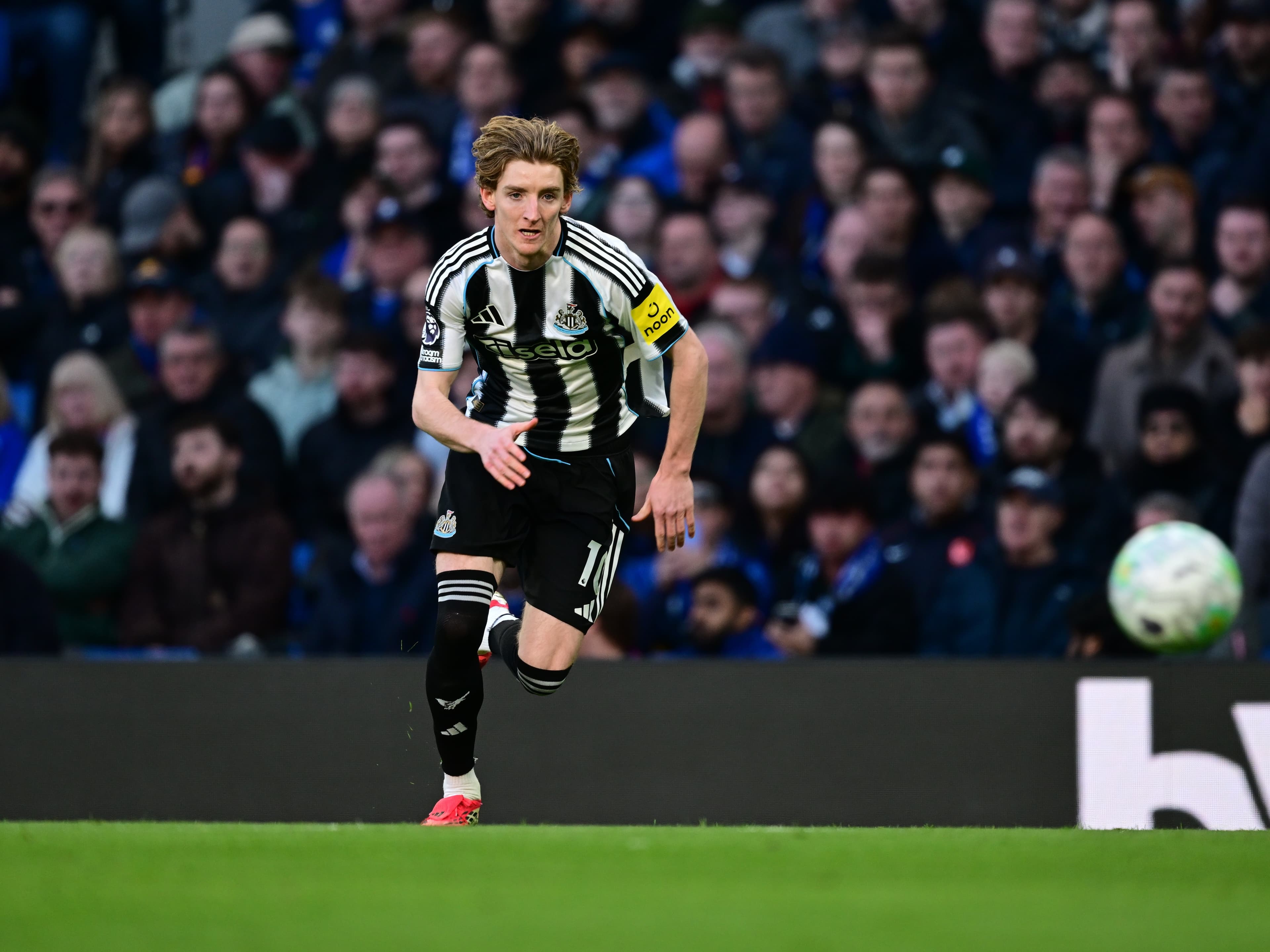 Heat vs. Lakers Clash in Epic L.A. Stadium Game!