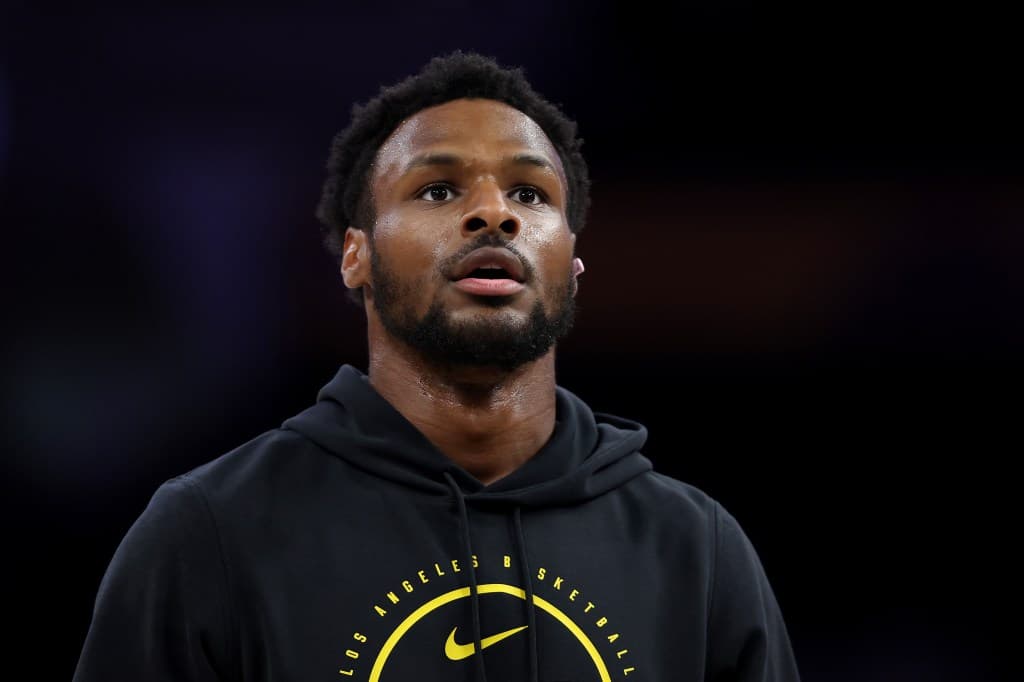 Bronny James Sparks Strong Reaction With Golf Swing