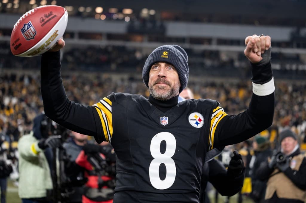 Aaron Rodgers’ 2026 Steelers Contract Incentives Revealed