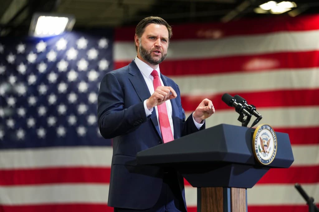 Kamala Harris’ Chances of Beating JD Vance, New 2028 Poll Shows