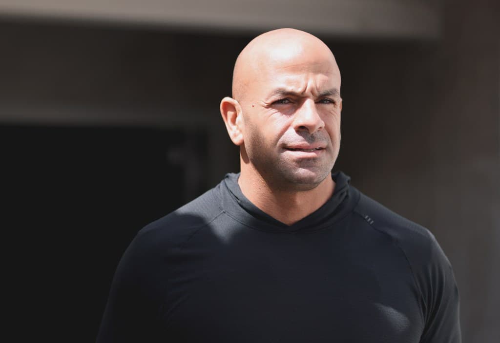 Robert Saleh Goes Viral for Bizarre Nutrition Rule at Titans’ Facility