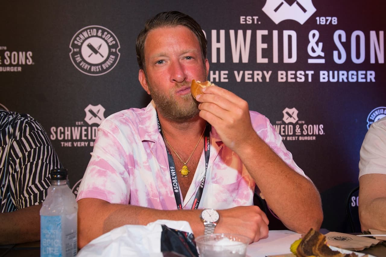Ex-Eagles stars torch Barstool boss over LeBron James take